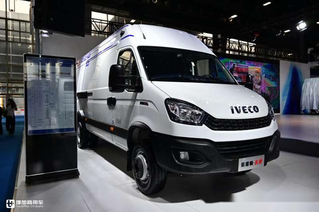 今年南京依维柯在广州车展又发布了2021款欧胜,将国产厢式货车推上了