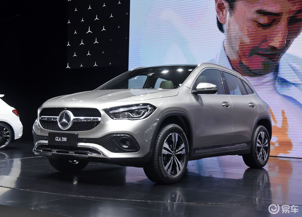 豪华时尚气息更足全新一代国产奔驰gla正式亮相