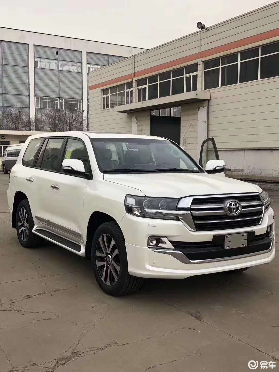天津丰田酷路泽4000七座丐版更是常年销量no3