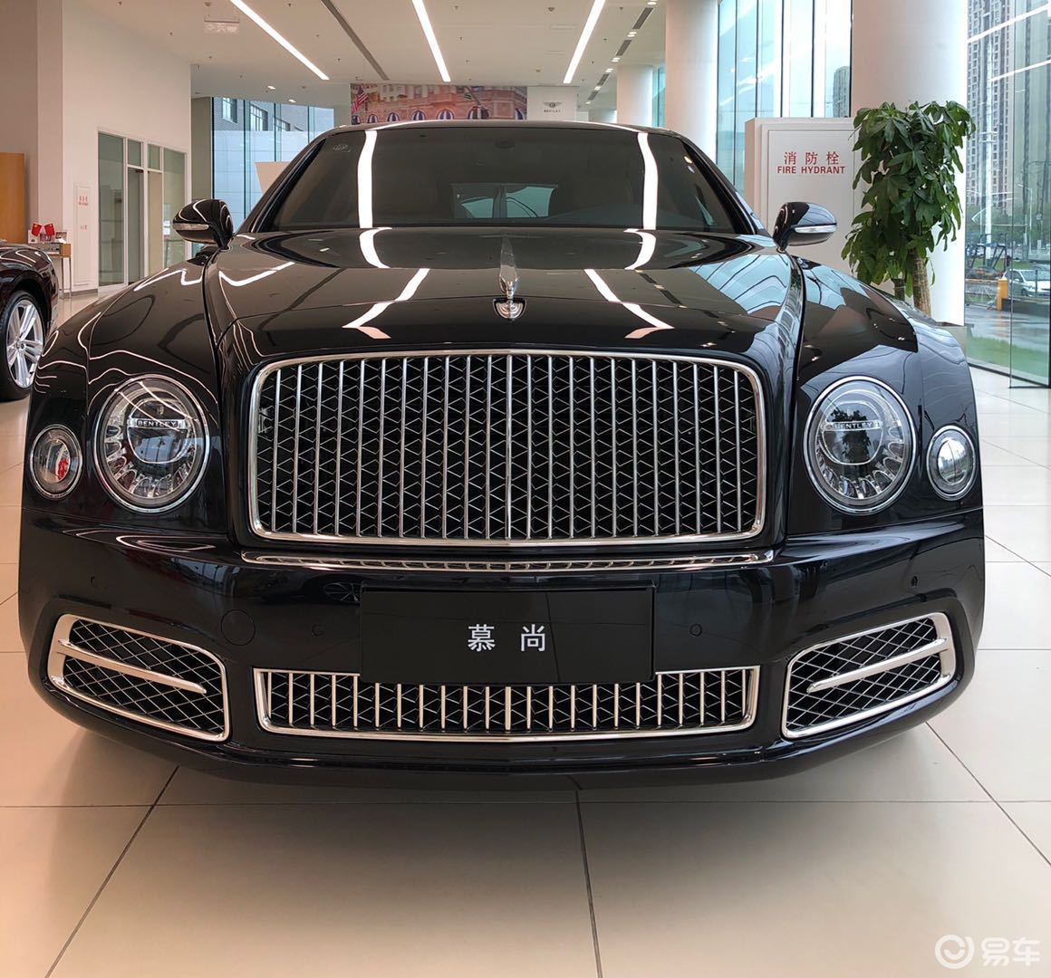 宾利慕尚加长版全球典藏限量版仅此一台黑棕顶配独一无二