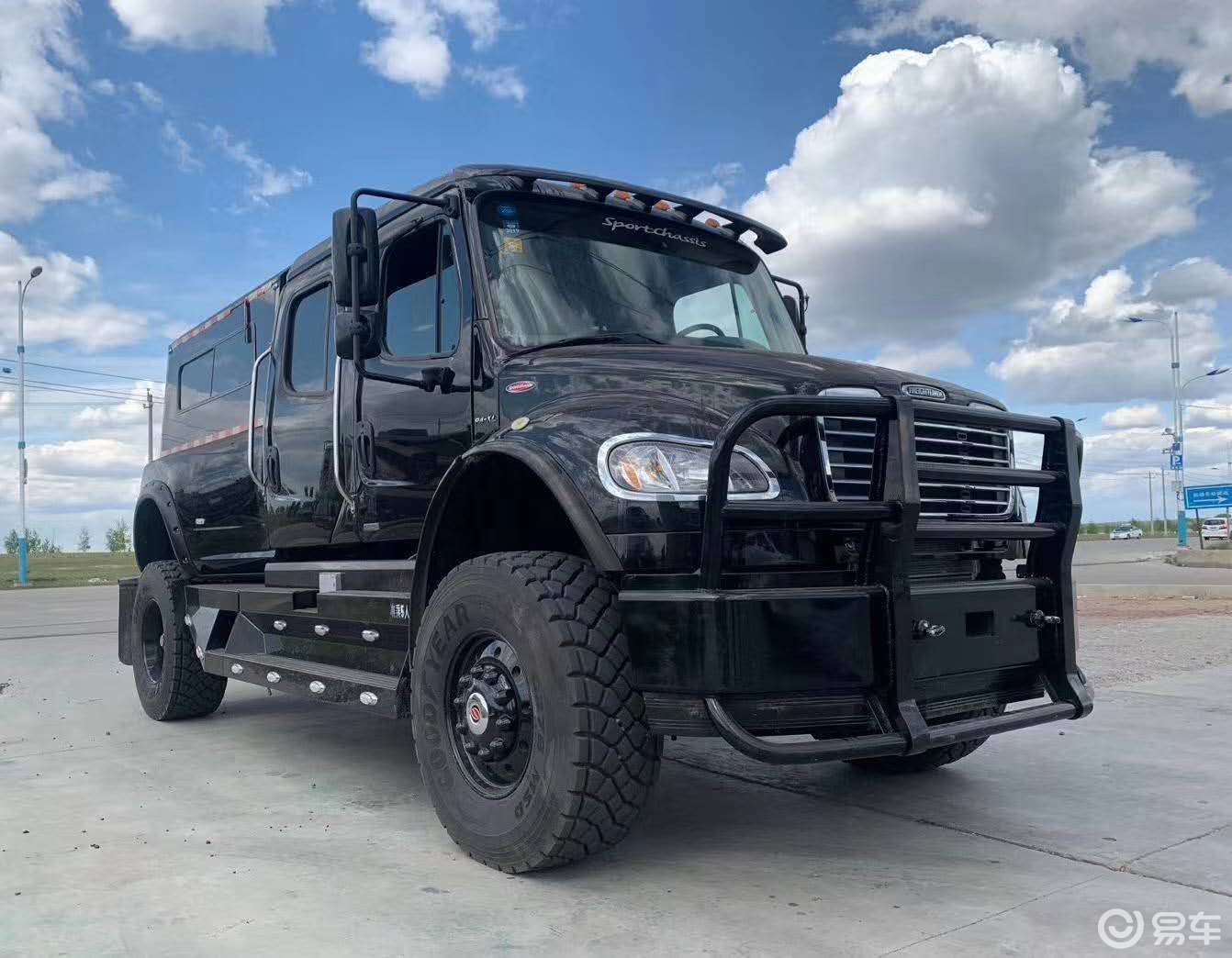 号称陆地坦克世界顶级皮卡之王福莱纳px4现车价格地址