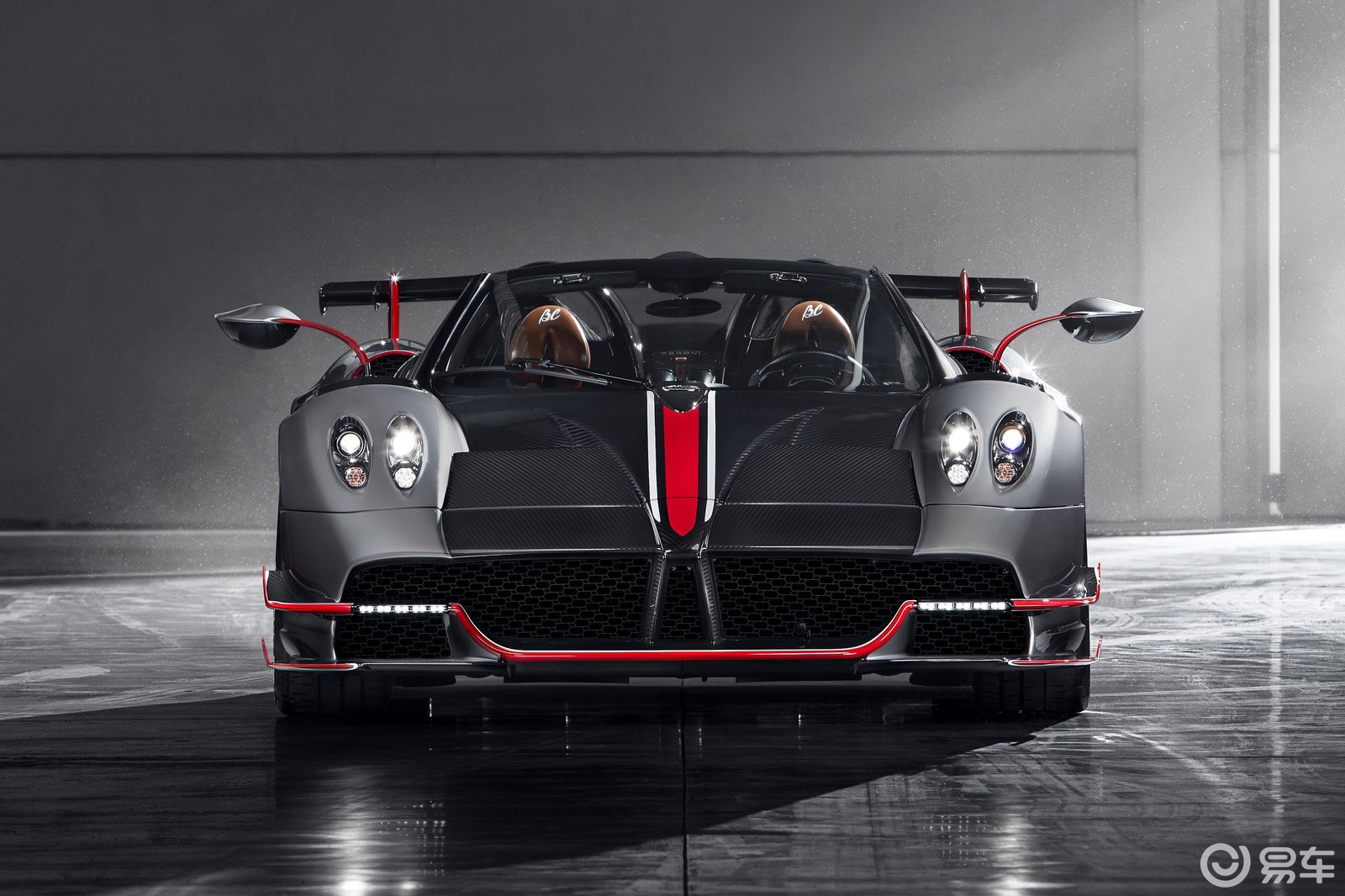 暴力美学帕加尼新车官图发布