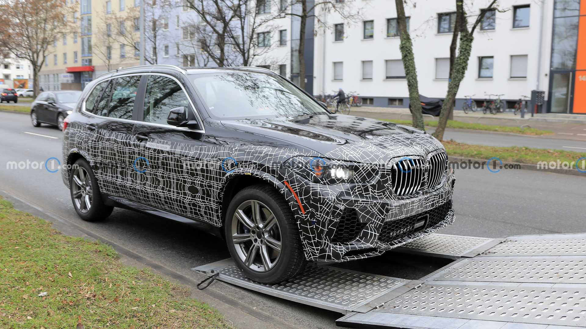 最快将于2021年全球首发宝马x5谍照曝光