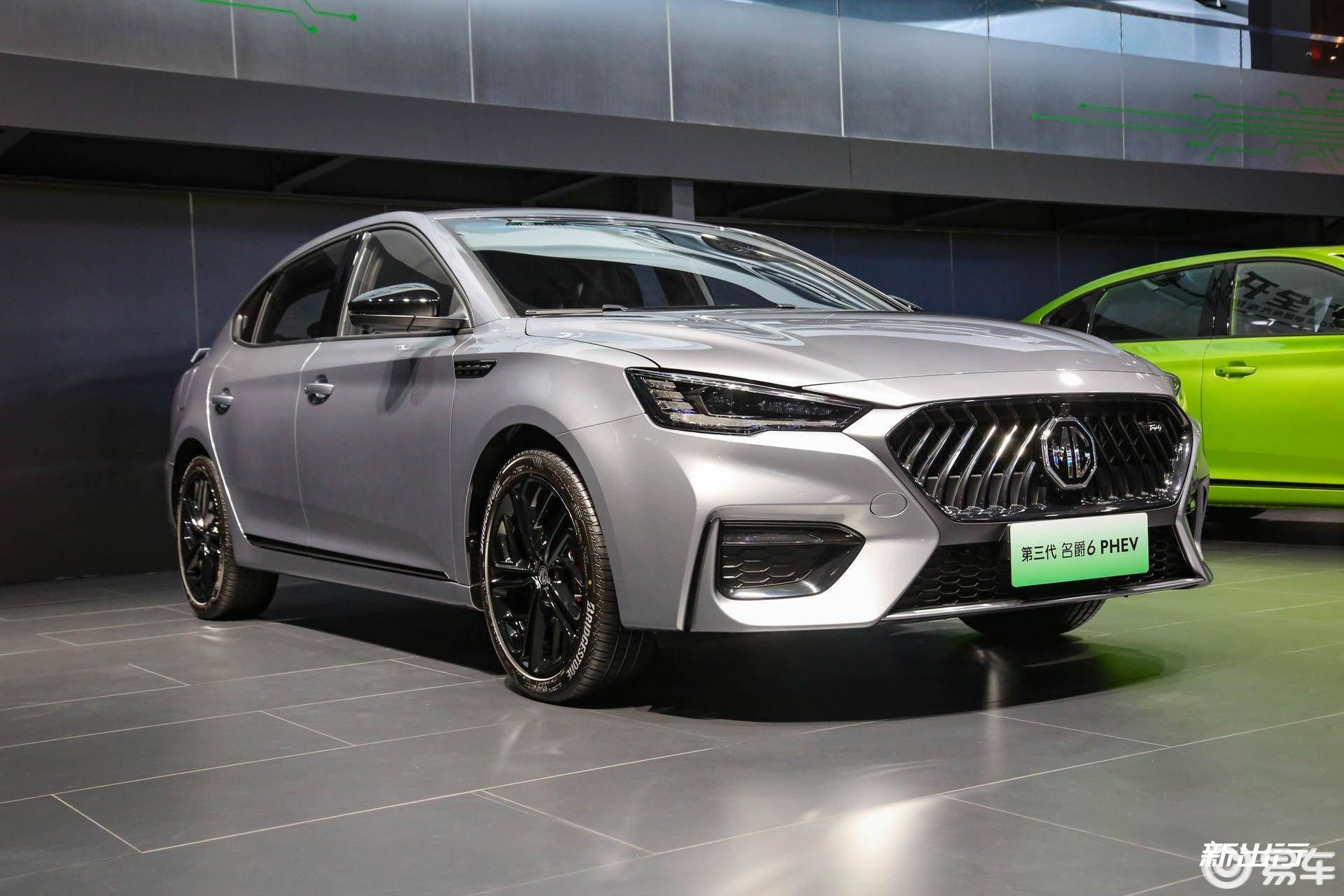 小名同学惊艳全场成都车展名爵6phev高清实拍