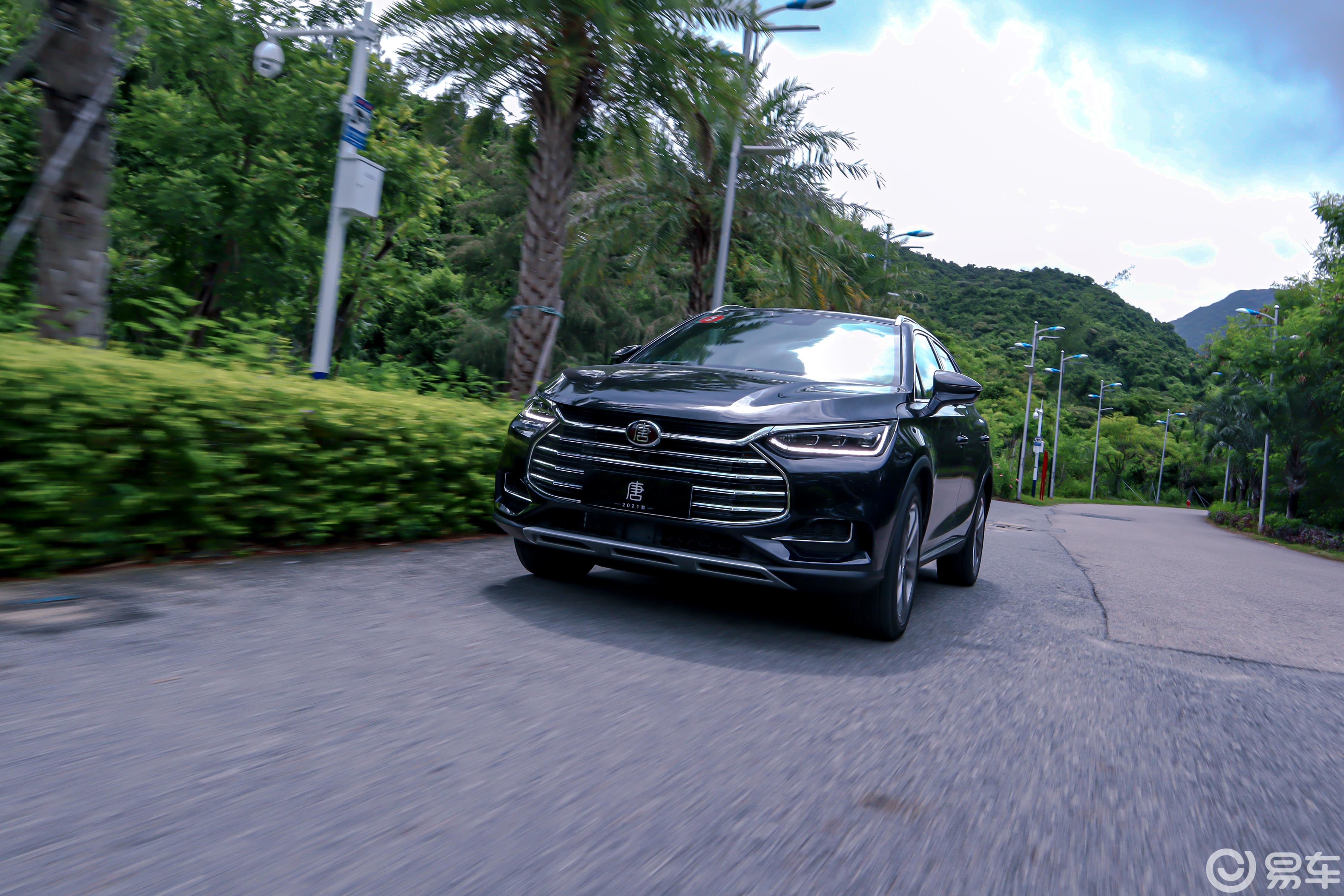 试驾2021款比亚迪唐燃油版没了dm后缀依旧很哇塞