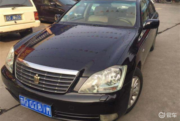 看看年前的老皇冠 不得不感叹 现在的车质量真的倒退了 易车