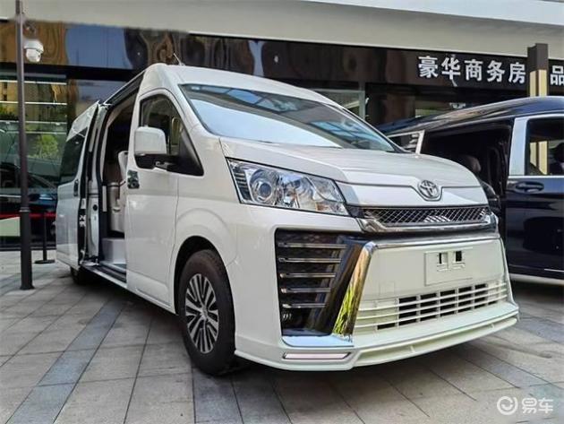 丰田海狮9座改装商务车豪华商务最新体验