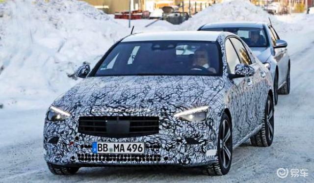 全新奔驰c级曝光 新灯组 新内饰 大改后奔驰c级你喜欢吗 易车