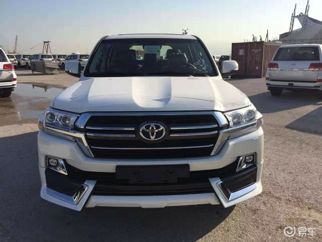 2020款酷路泽5700中东陆巡顶配超强动力越野无极限