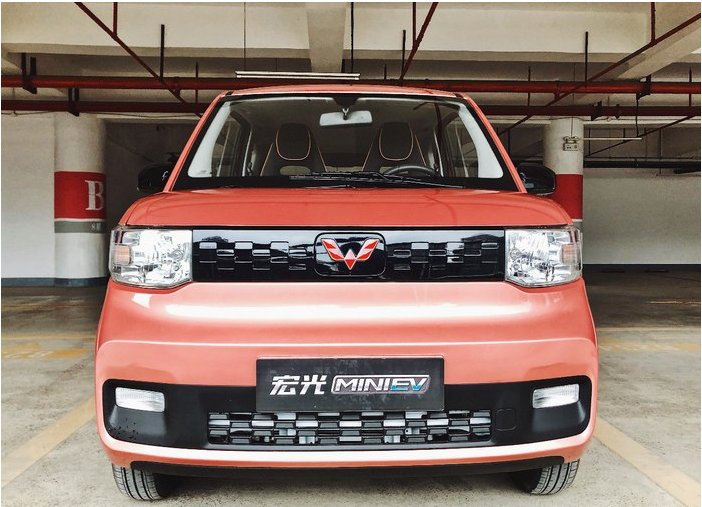 五菱宏光mini上市还买宝骏e200吗全面分析选哪个