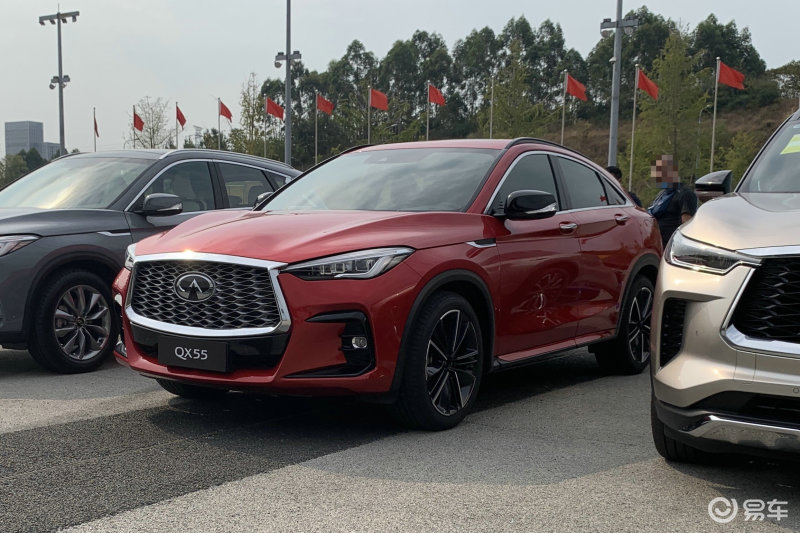 2022成都车展：英菲尼迪QX55亮相