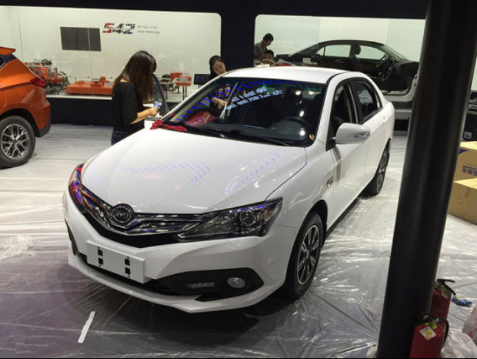 成都车展2016买车网探馆新款比亚迪f3亮