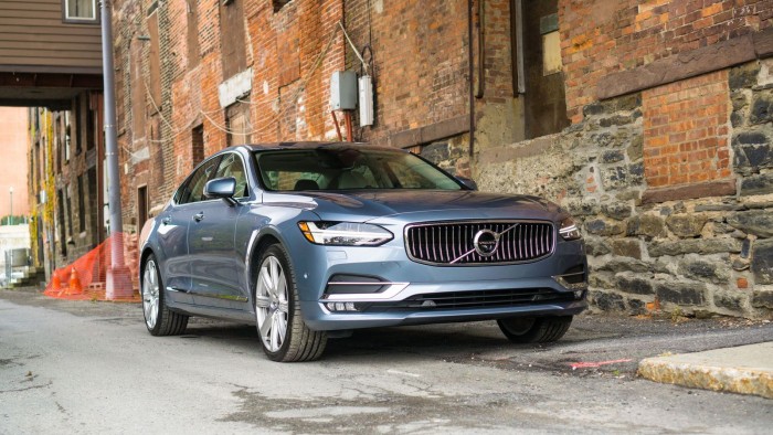 2017-volvo-s90-t615015.jpg