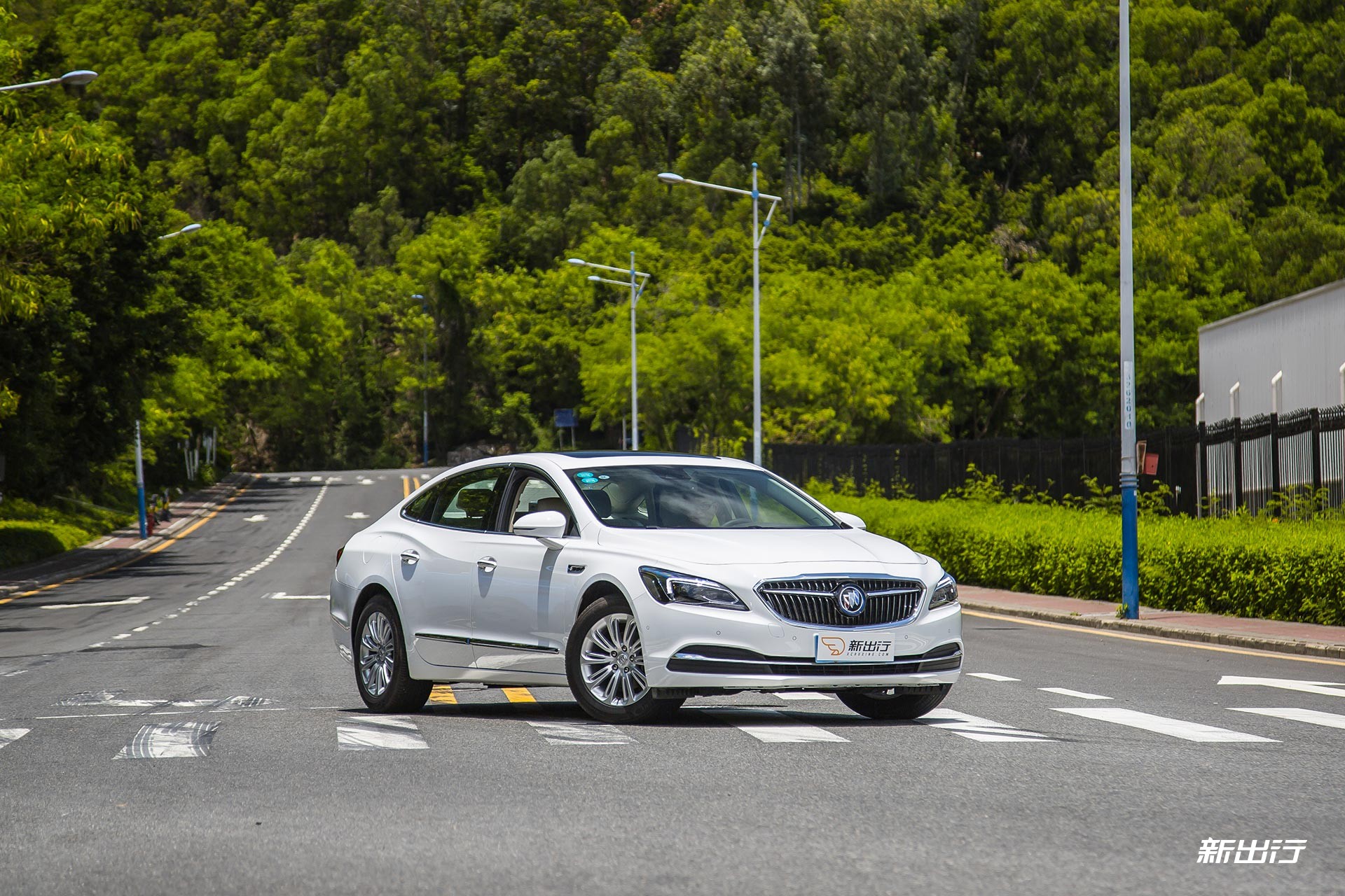 别克君越30h混动版1500km的超长距离体验