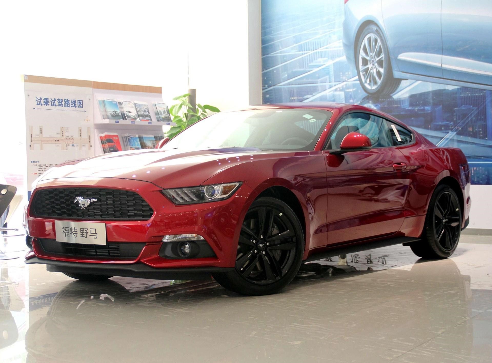 但在美国跑车阵营里面福特的野马,雪佛兰的卡迈罗和道奇的挑战者也都