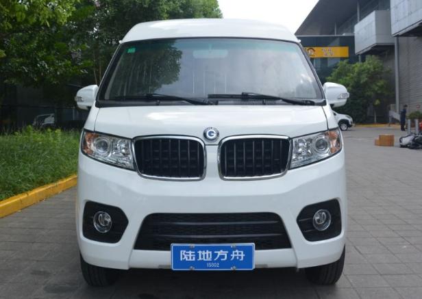 轴距近3米不烧一滴油这车比宏光划算