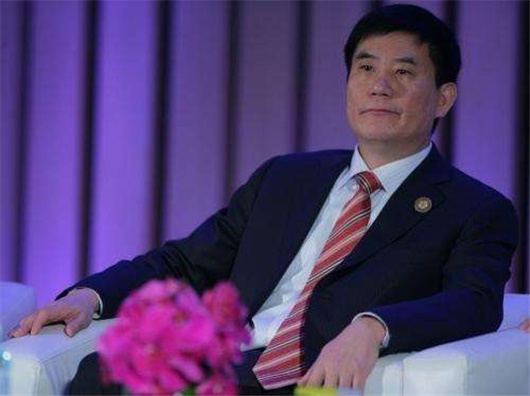 但是,应建仁的性格放在众泰品牌里来看,是不可思议的,"在意别人的看法