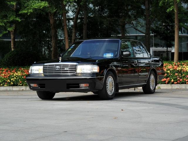 1992年的皇冠气势堪比虎头奔动力比a6都大