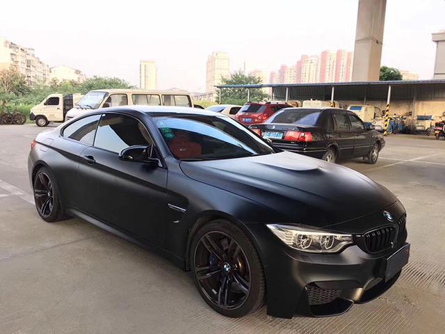 宝马汽车改色电光金属黑车身贴膜效果展示 黑衣武士