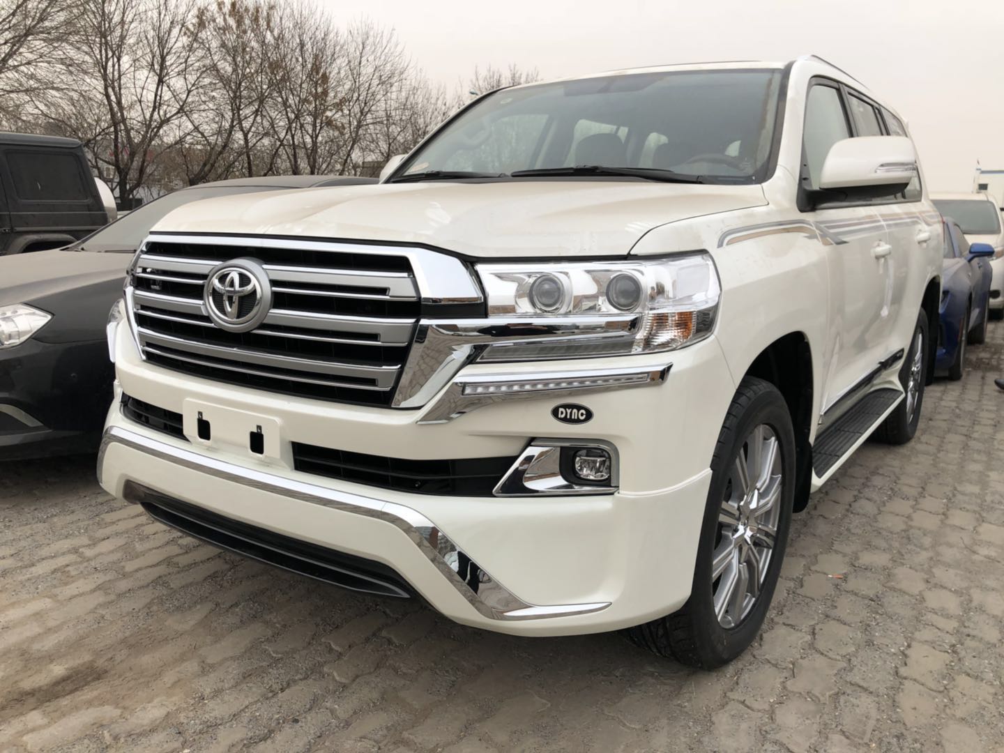 2018款兰德酷路泽中东版丰田越野家族的魂魄