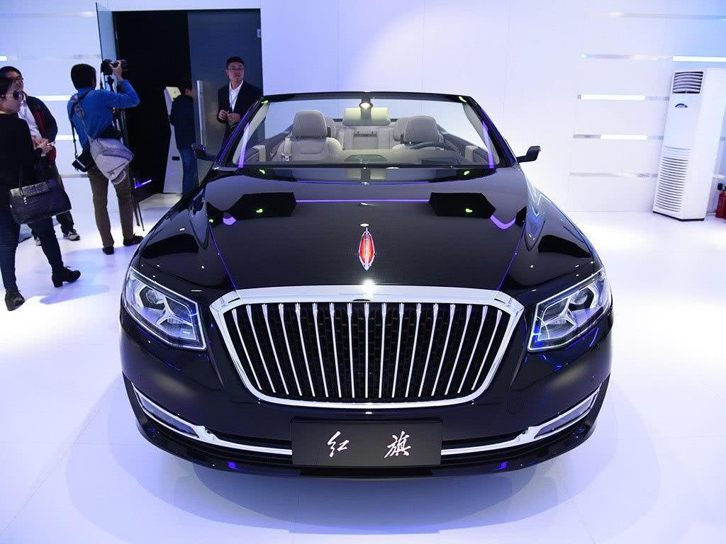 国产四门敞篷车车长近51米配全液晶仪表