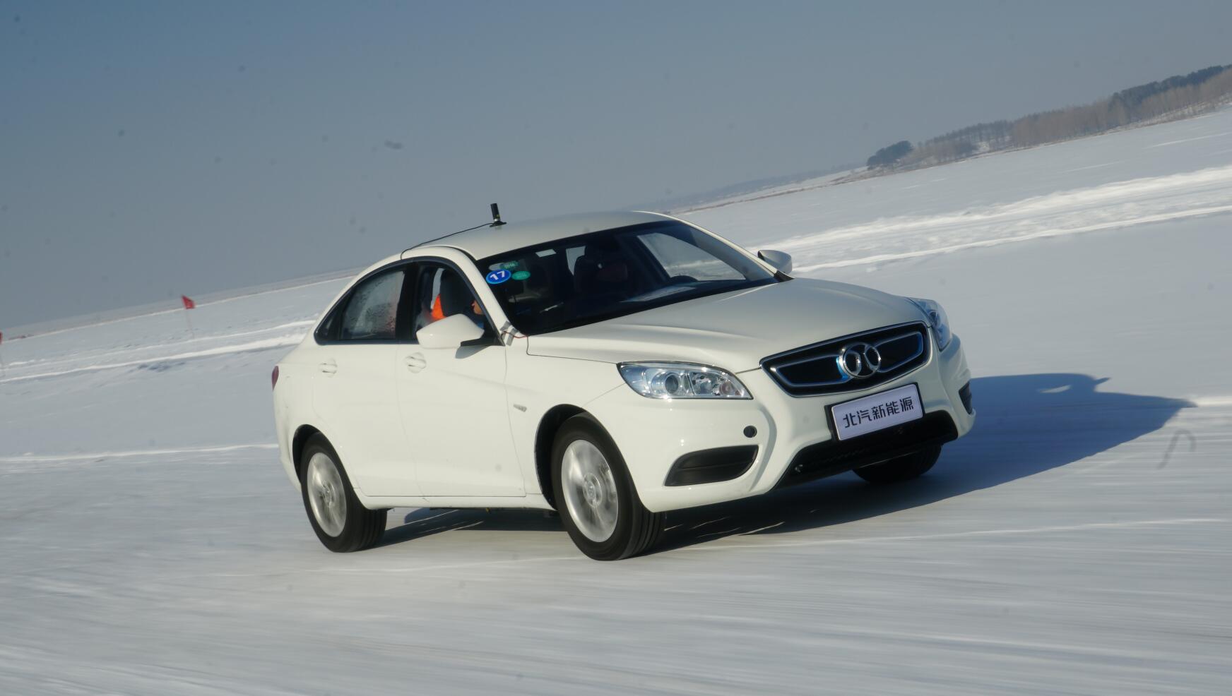 在零下32摄氏度的黑河,笔者对北汽新能源全新的搭载"动力电池液冷高温