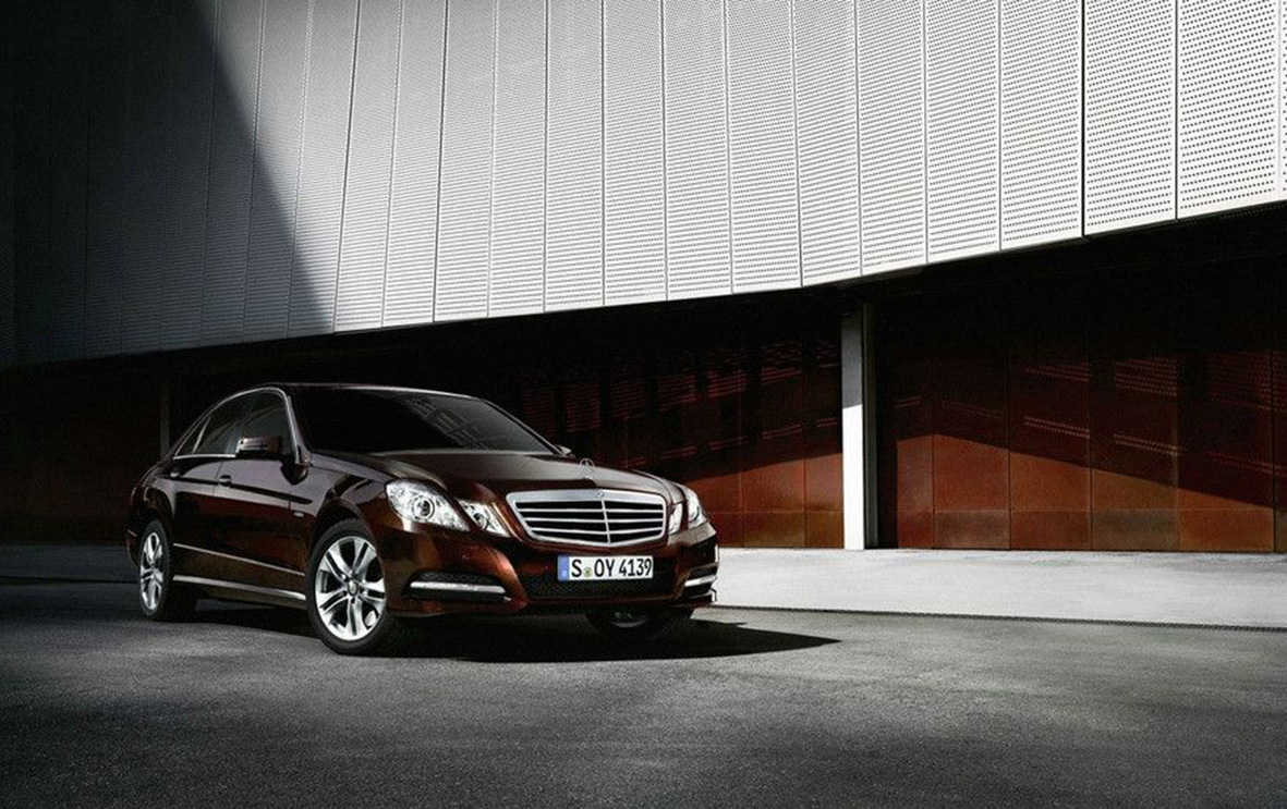 同级别谁最有范18万的立标奔驰e200l值不值