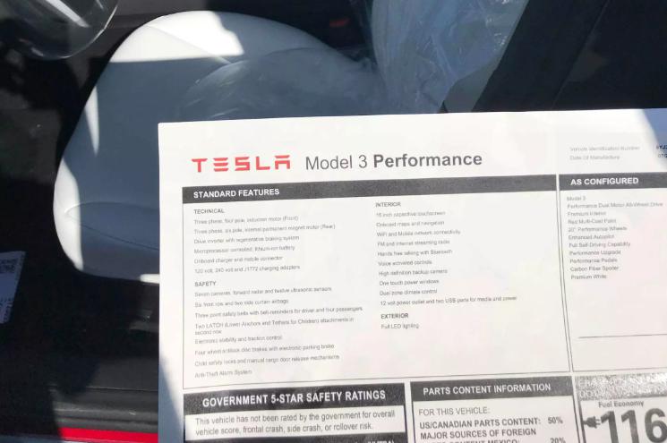 美国环保署尚未公布model 3 performance的燃油经济性,但特斯拉员工在