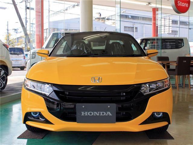 外观方面,这款小跑车整体车身尺寸非常小,属于kcar的级别,因此它非常