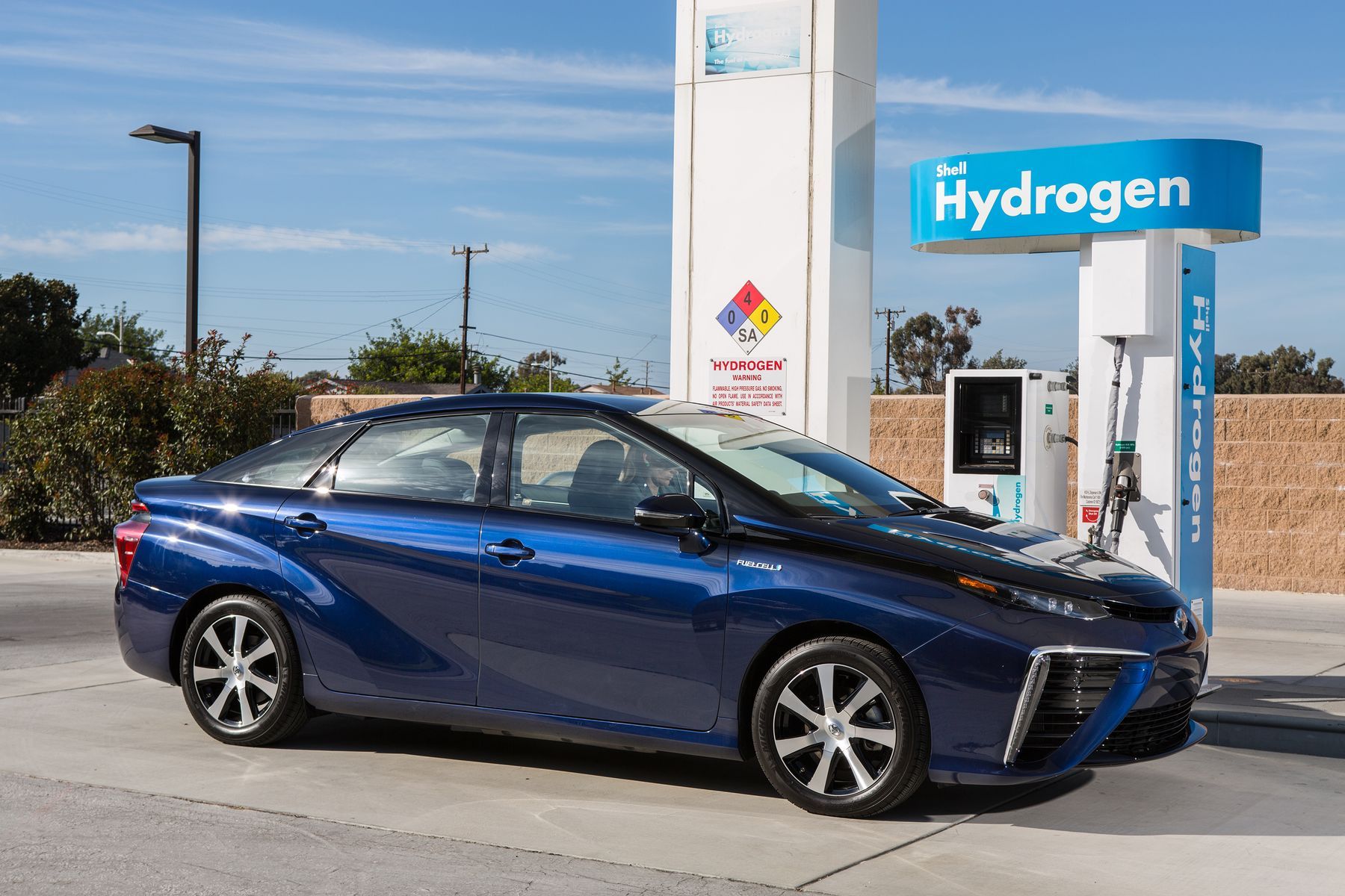 加州大量氢燃料电池车趴窝加氢站燃料不足为哪般 易车