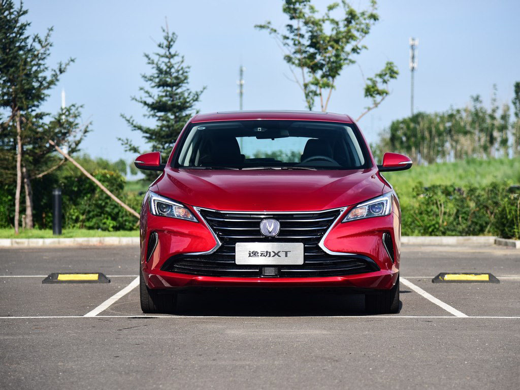 最美两厢车第二代长安逸动xt