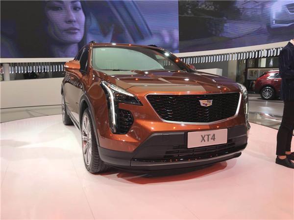 2018成都车展凯迪拉克xt4现身成都