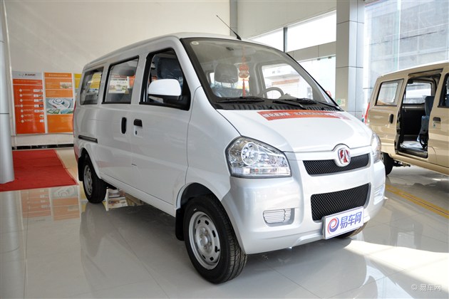 购北汽威旺306送5000元礼包店内现车销售