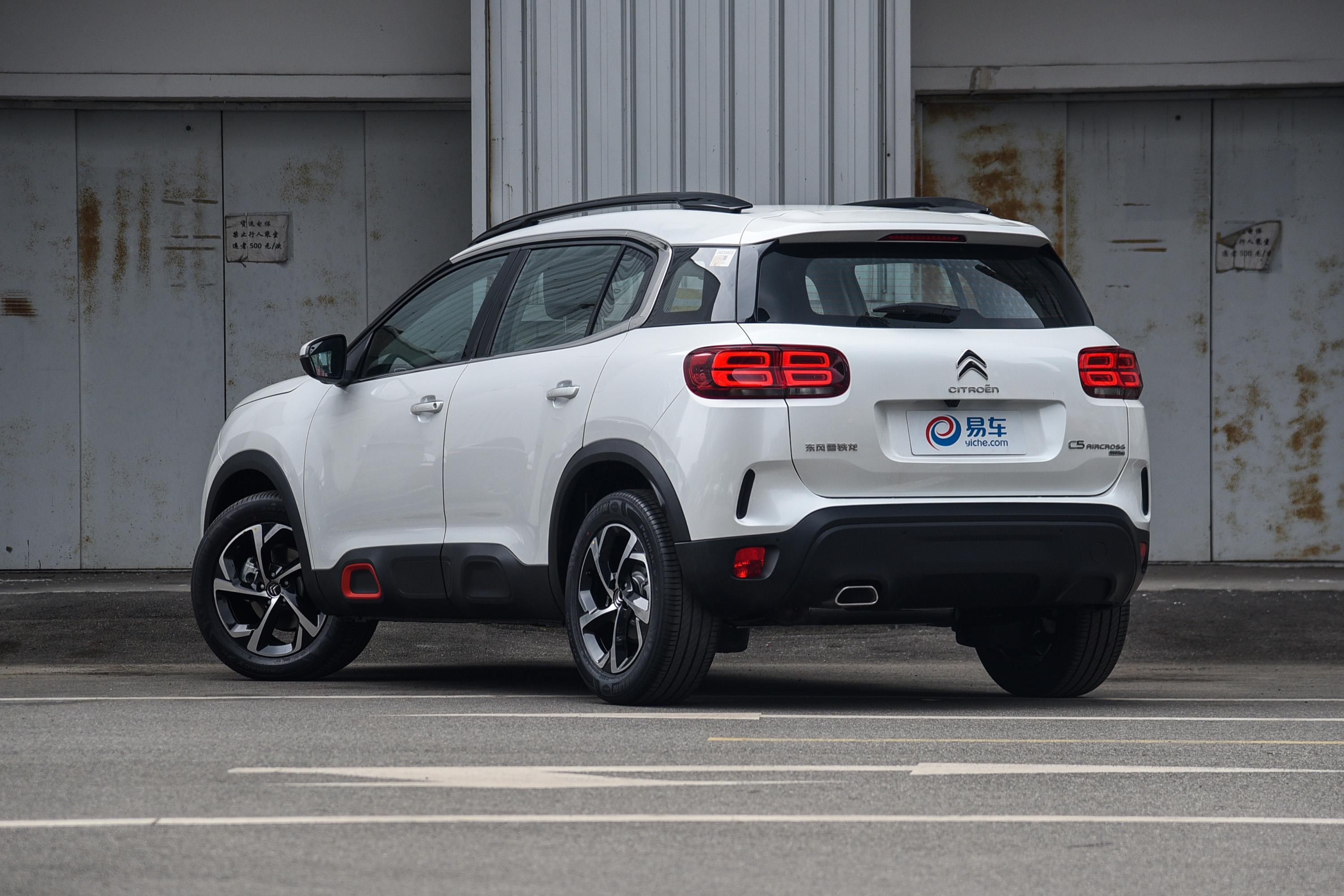 抢先试驾天逸phev零百加速7秒五连杆独立后悬很舒适