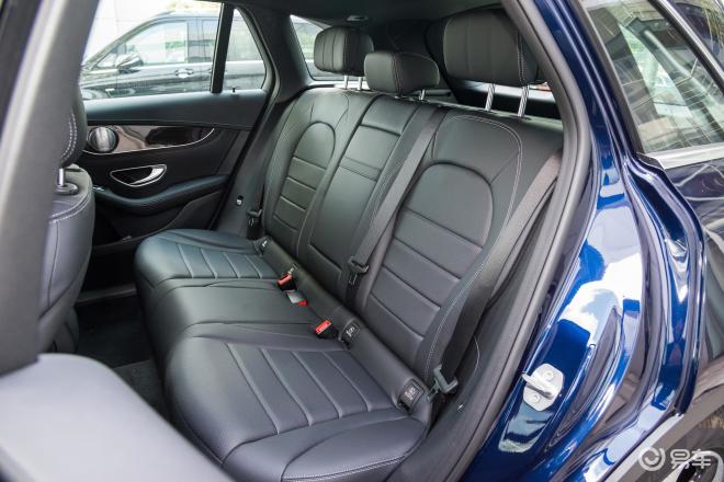 开着省心配置丰富奔驰glc级现金优惠高达48万