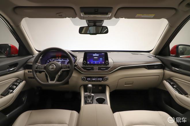 天籁售价1488万起自驾郊游就选它