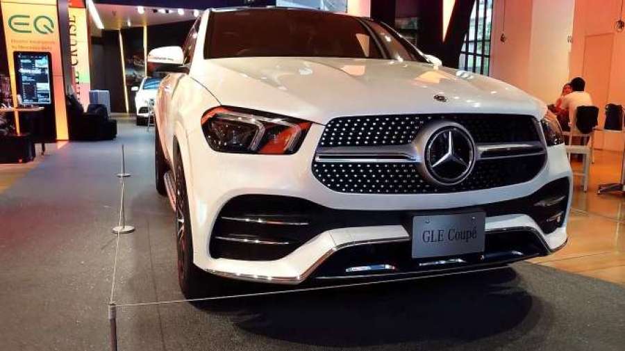 新车到店实拍2020款奔驰gle400coupe造型太帅