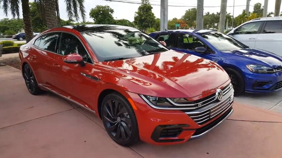 举报大众cc运动版,打开掀背式后备箱那一刻,我瞬间心动了2020-12-14