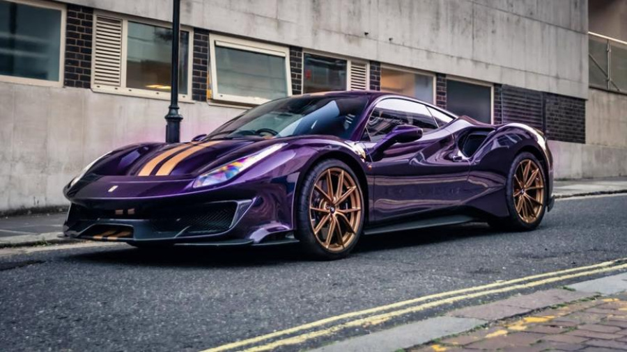 2020款法拉利488pista到货近距离感受下什么叫做霸气