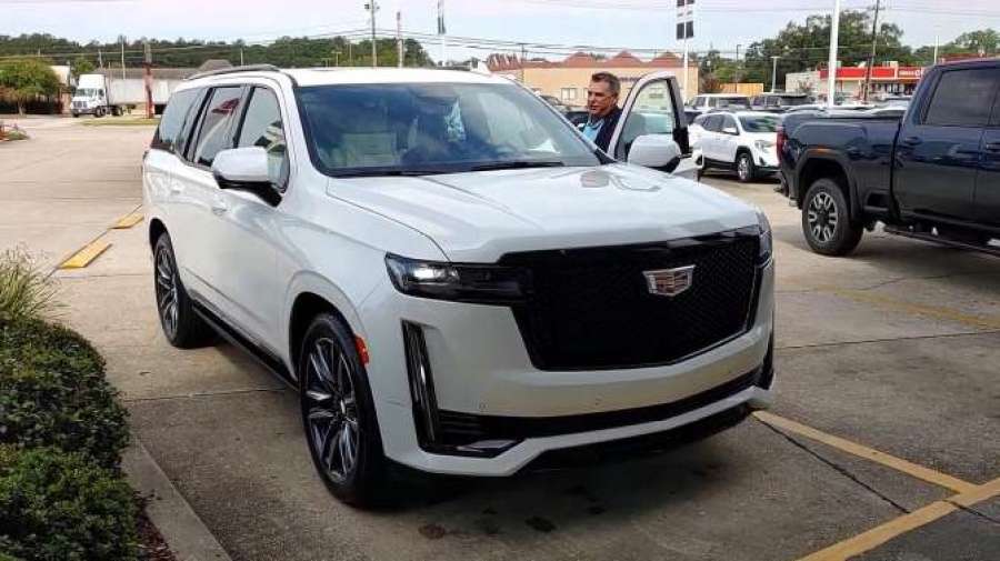 2020款凯迪拉克凯雷德海外上市外观与内饰抢先实拍