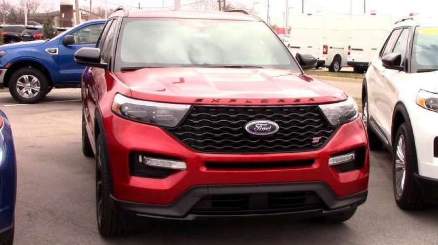 福特探险者4wd超大后备箱颜值高适合家用