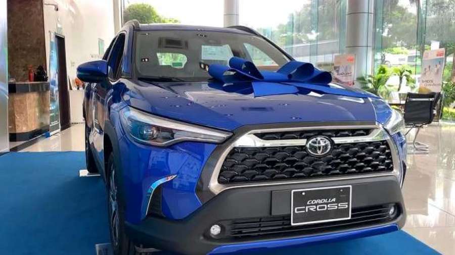 2021款丰田卡罗拉cross到店实拍近距离了解后买不买做个参考