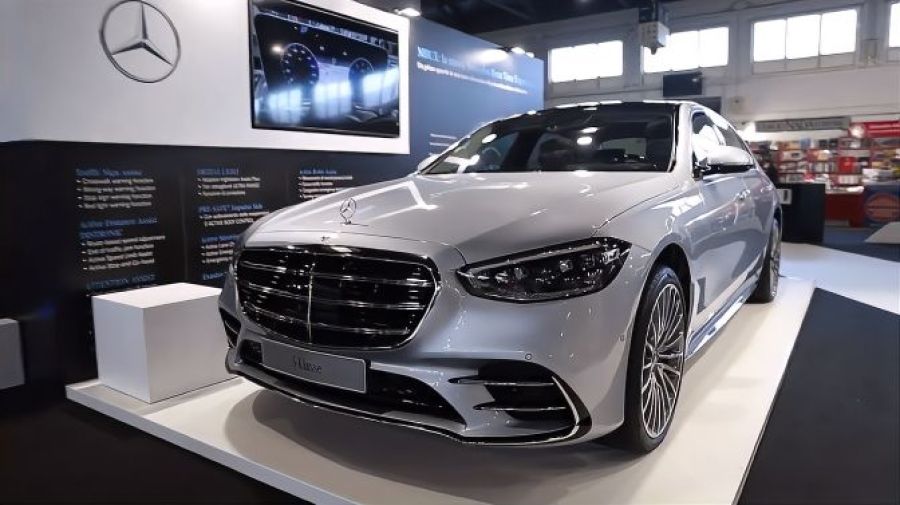 2021款奔驰s400登场近距离了解实车给个不买的理由