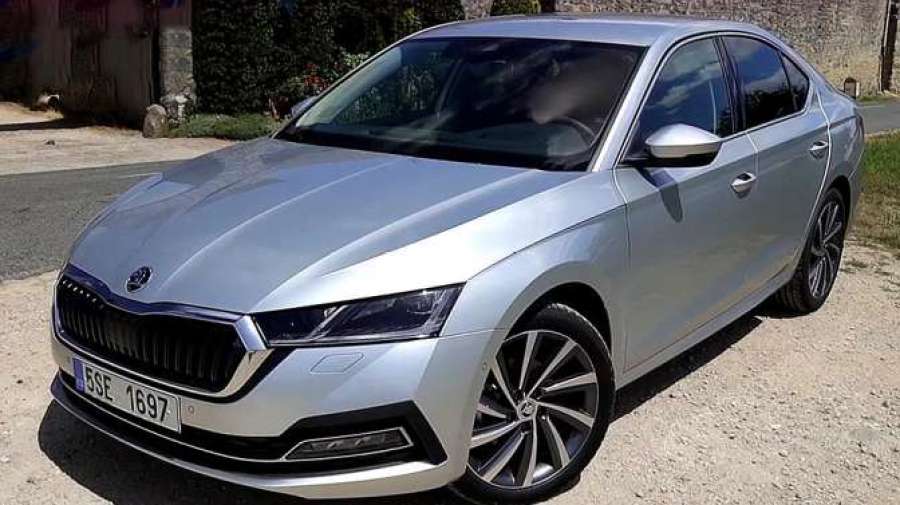 总算见到实车了2020款斯柯达明锐展示近距离了解外观与内饰