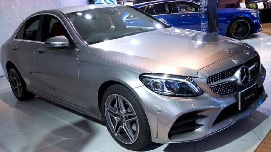 2020款奔驰c200闪亮登场外观及内饰全方位展示