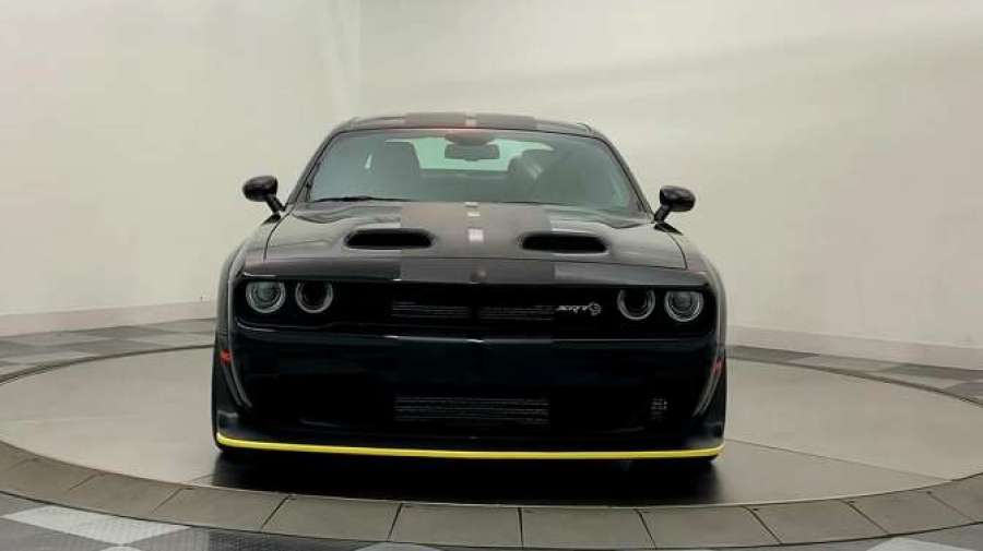 凶猛肌肉男黑色道奇挑战者srthellcat展示欣赏