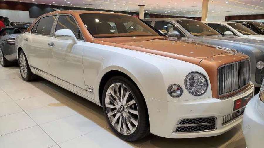 价值600万宾利慕尚ewb到货看到实车那刻才知道啥叫霸气