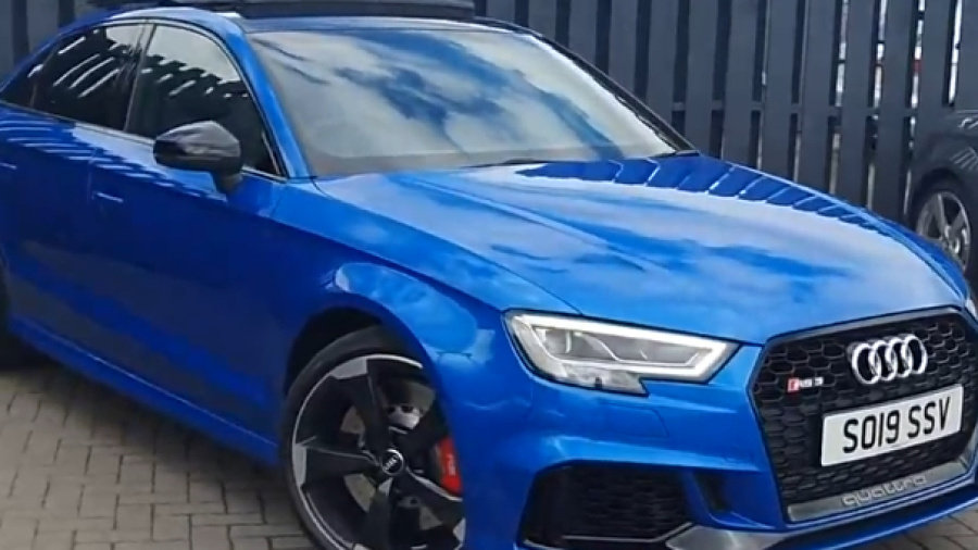 当奥迪rs3遇到奥迪s4不比性能咱看看谁更帅