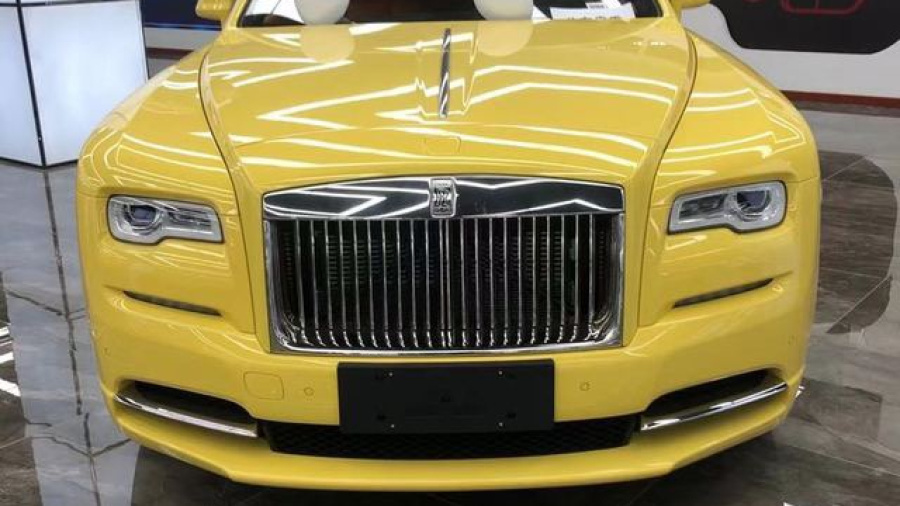 硬顶魅影压抑!可否考虑下敞篷拉风的劳斯莱斯曜影