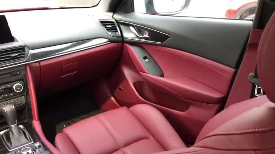 抢鲜看全新一汽马自达cx4内饰设计换装红色